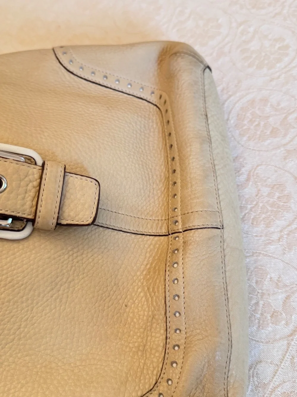 Vintage Coach Hamptons Soho 5054 Cream Leather Hobo Bag
